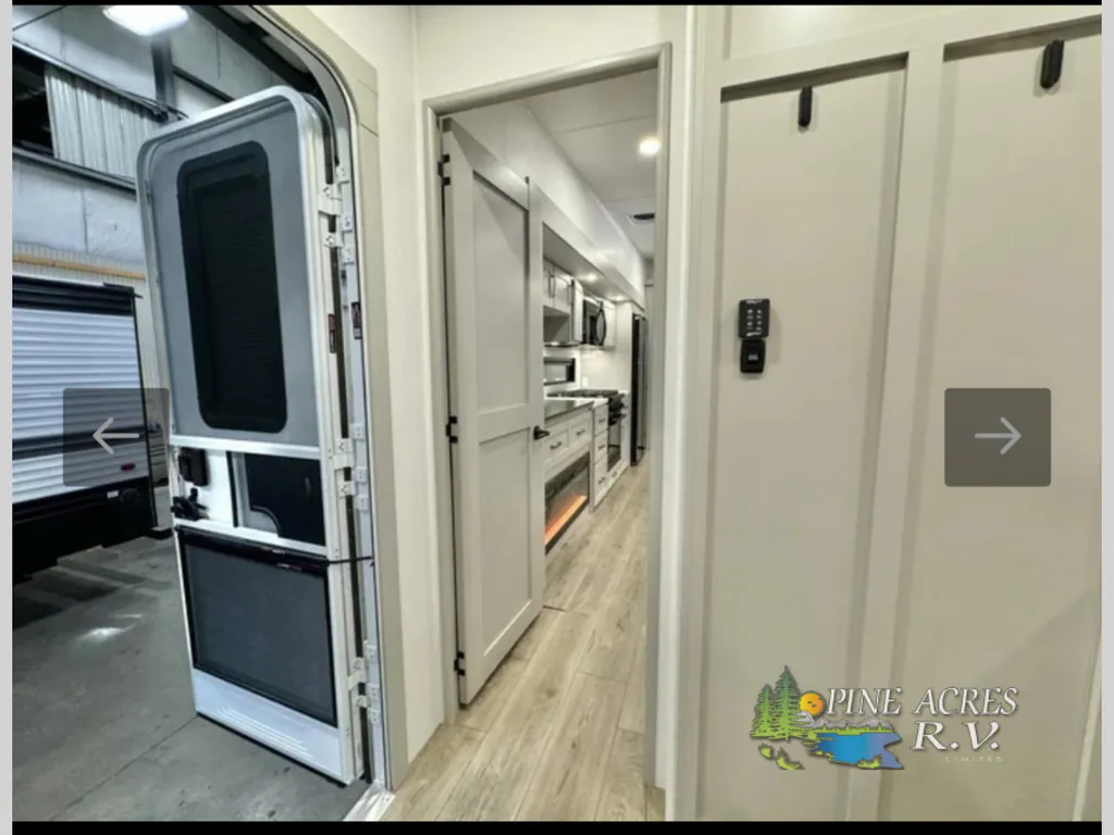 2026 Brinkley Model Z 3515, Photos photo 23