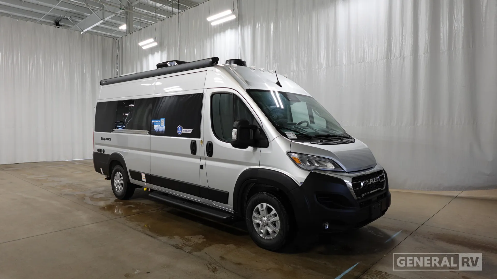 2027 Thor Motor Coach Sequence 20L - Photo 2