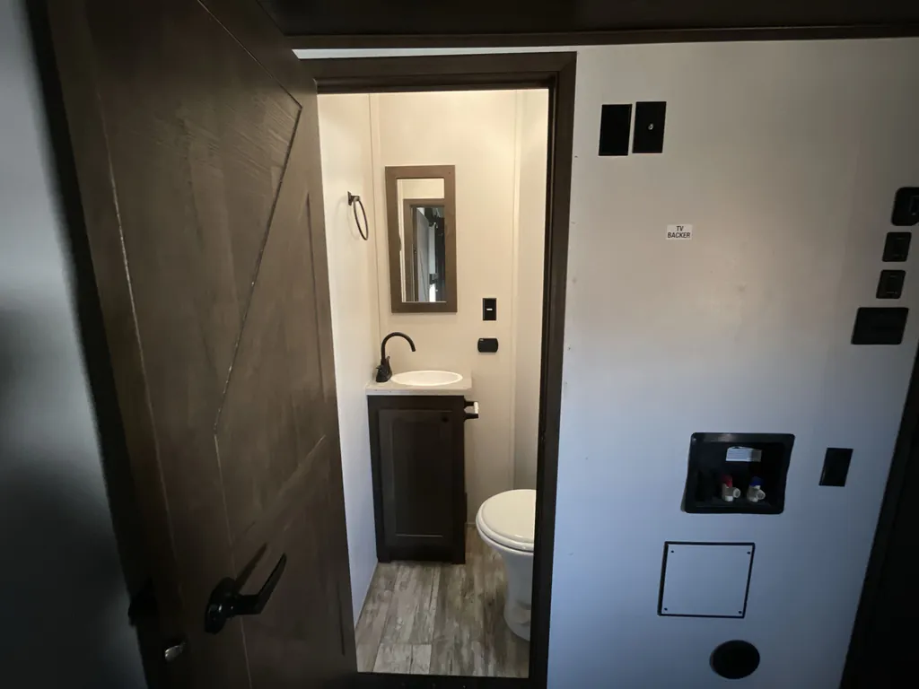 2021 Forest River XLR Nitro 321, Photos photo 10