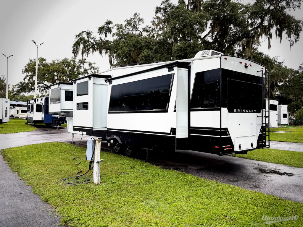 2025 Brinkley Model Z 3610, Photos photo 3