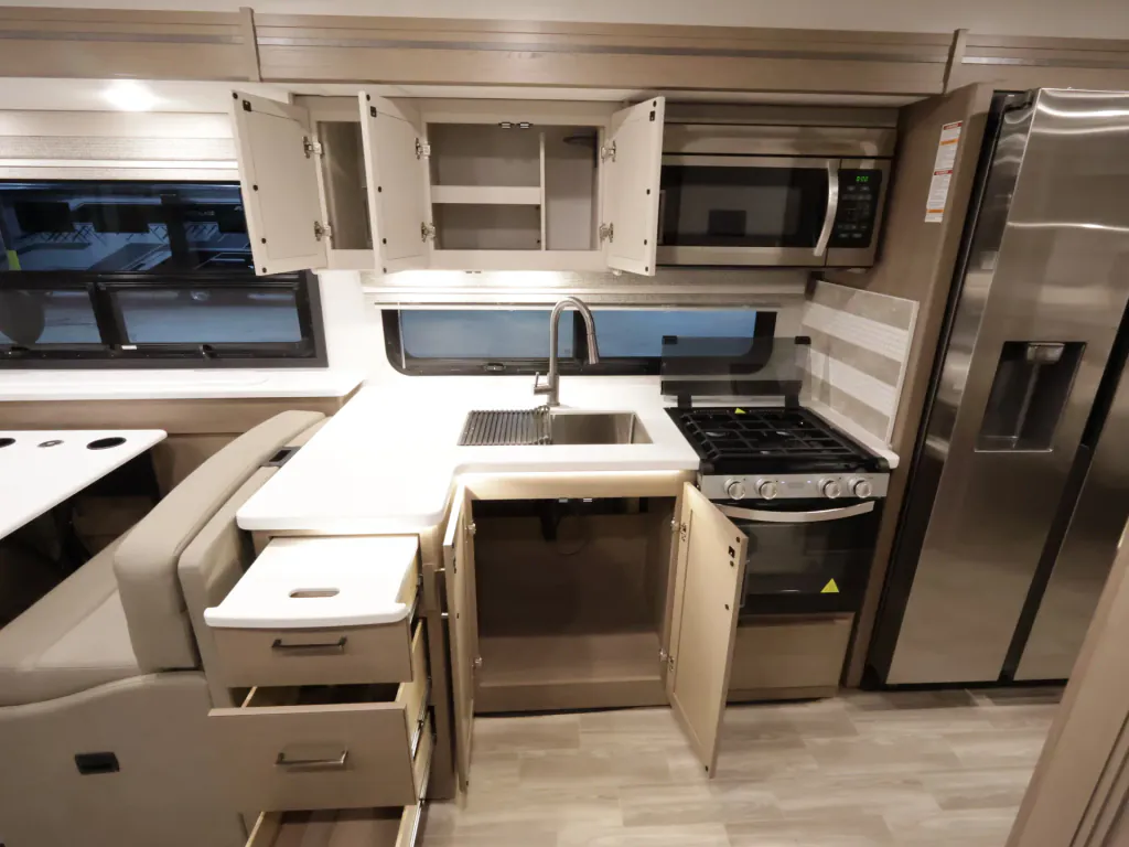 2027 Thor Motor Coach Windsport 36H, Photos photo 13