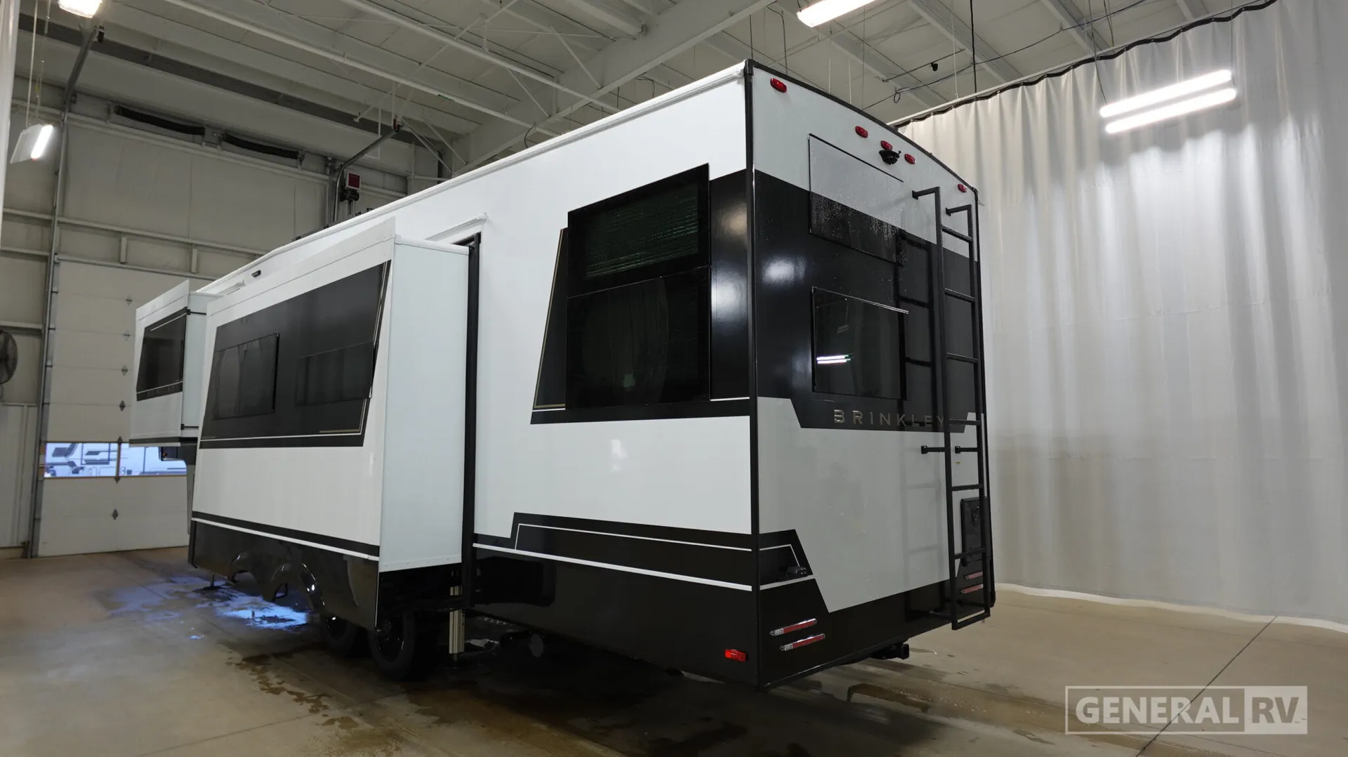 2026 Brinkley Model Z 3210 - Photo 4