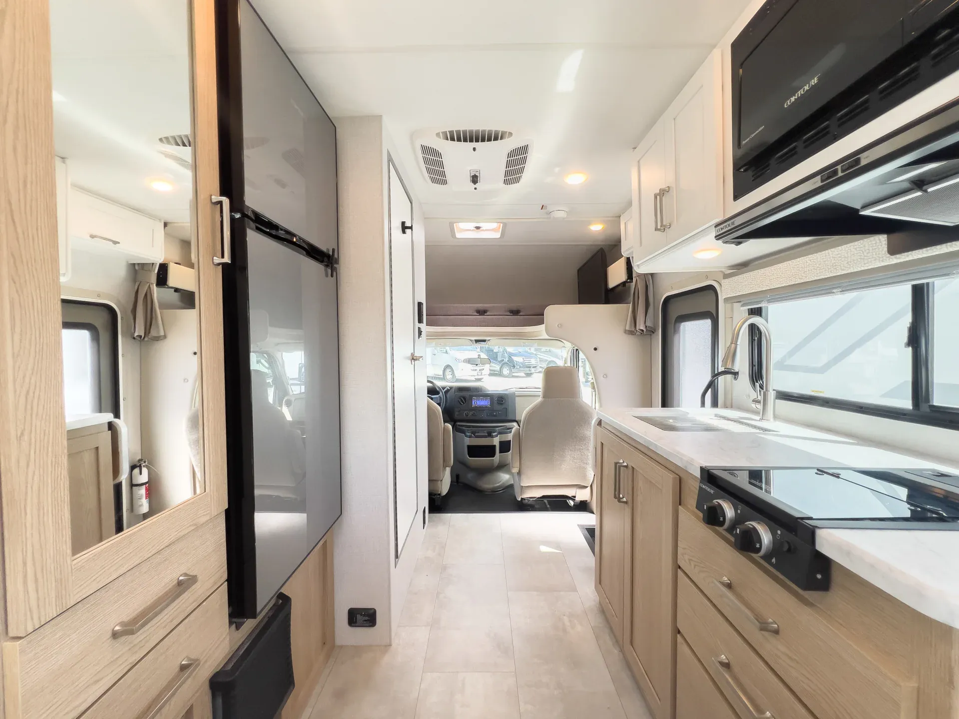 2026 Thor Motor Coach Chateau 19Z - Photo 4