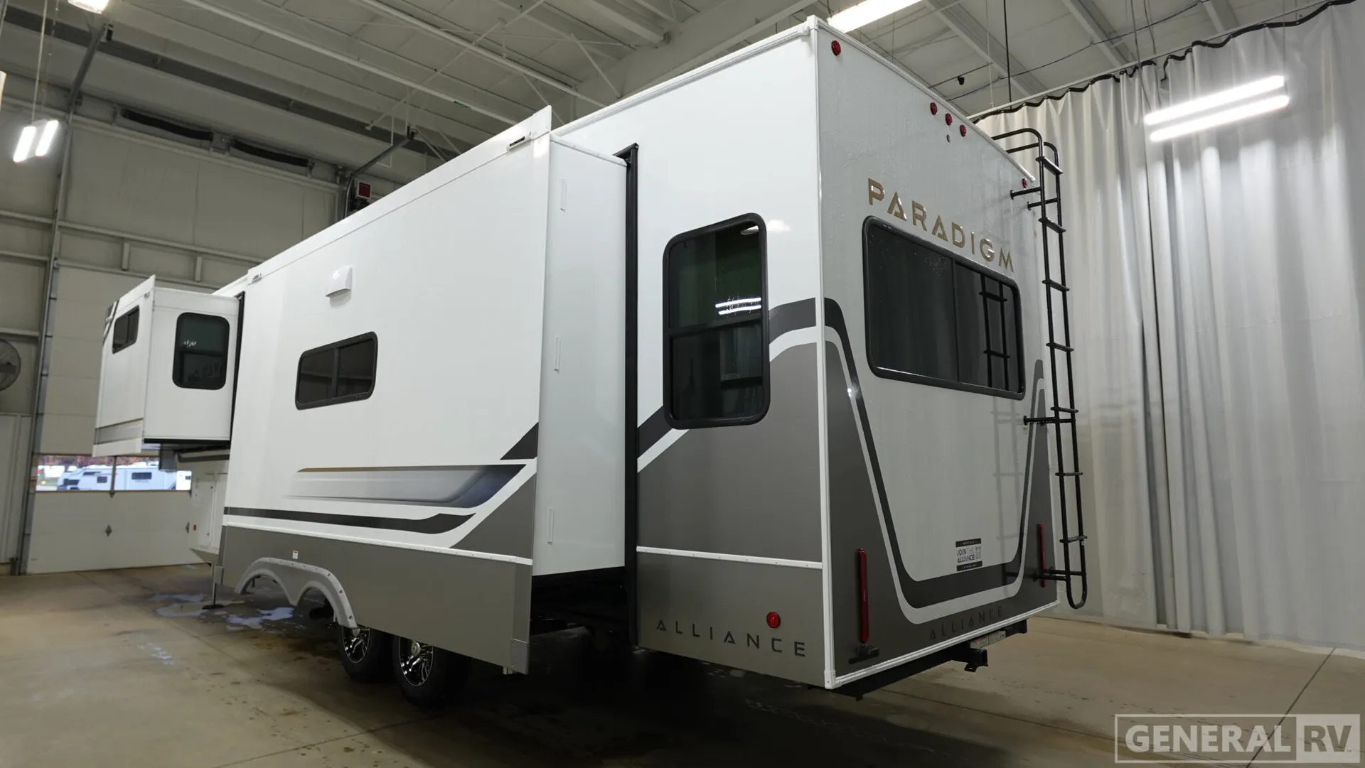 2026 Alliance RV Paradigm 310RL - Photo 4