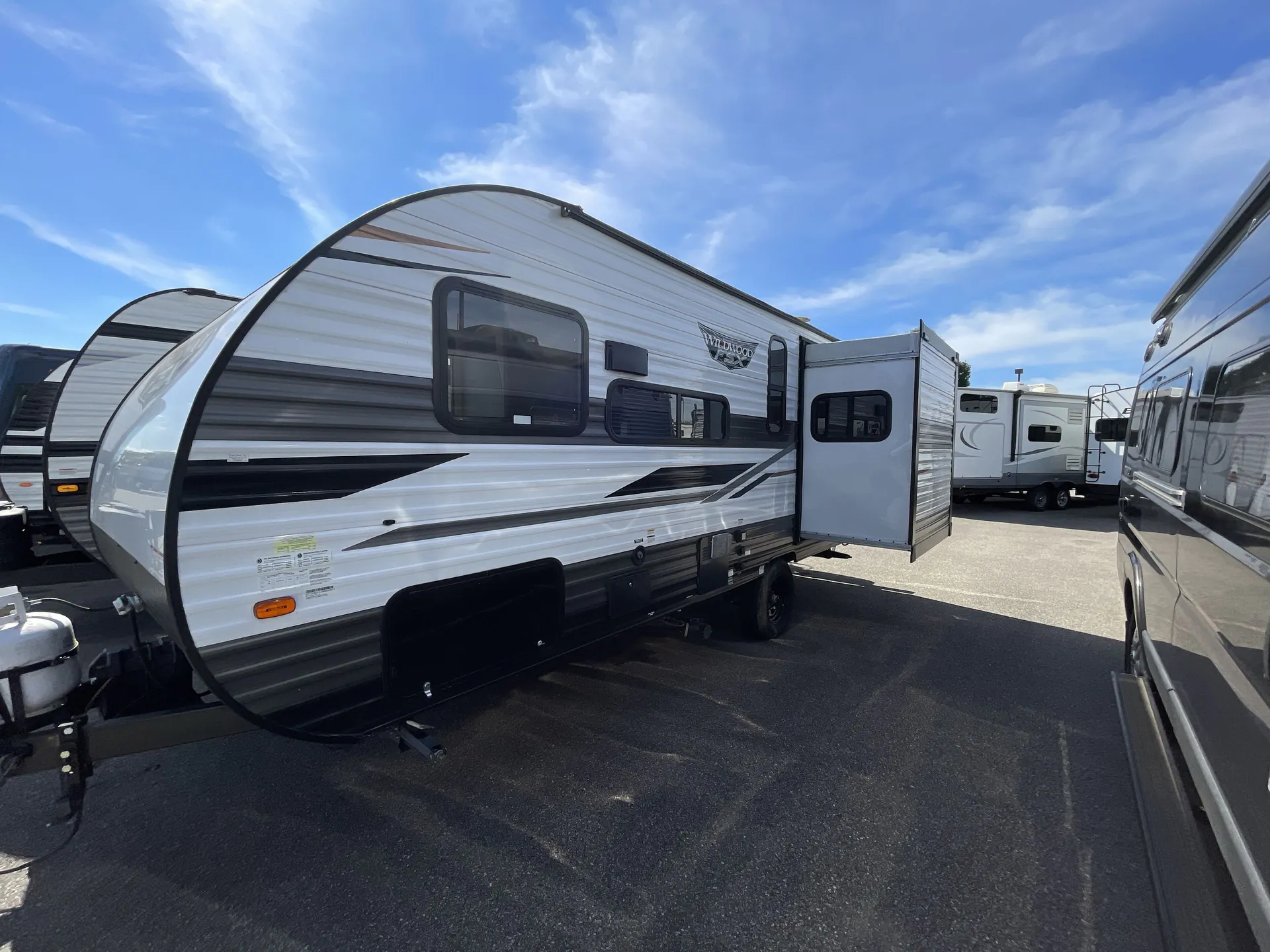 2022 Forest River Wildwood FSX 169RSK — off campside