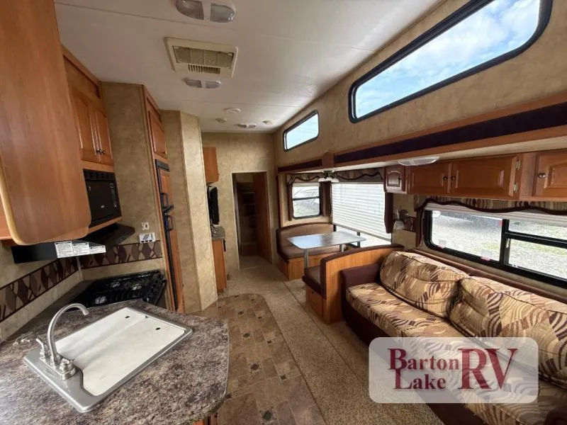 2010 Keystone RV Cougar 324RLB - Photo 3