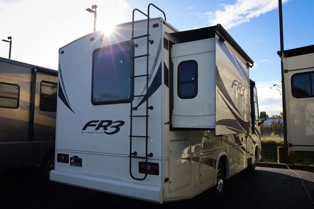 2018 Forest River FR3 25DS - Photo 4