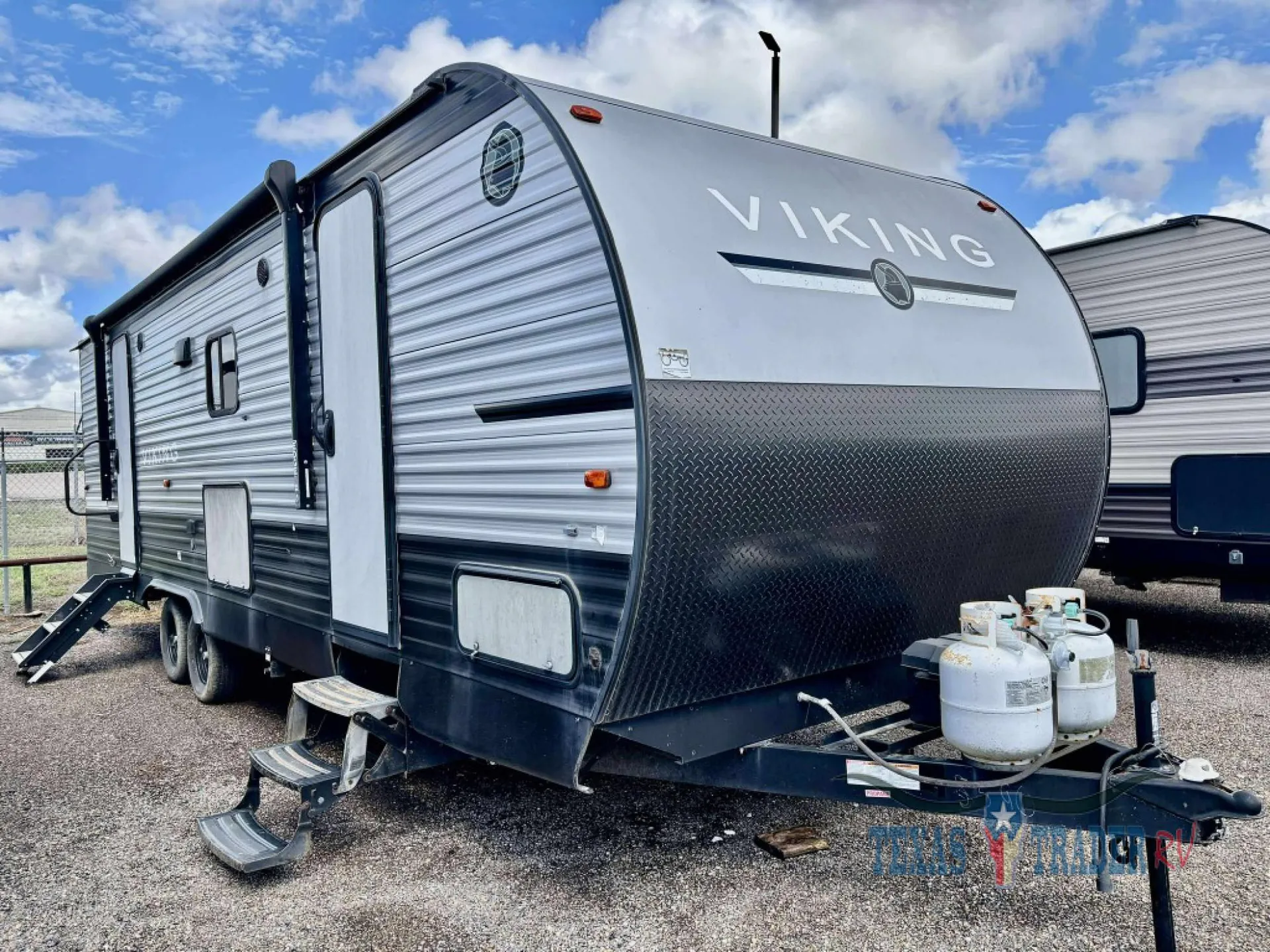 2020 Coachmen Viking 262BHS - Photo 2