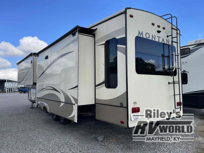 2018 Keystone Montana 3721RL - Photo 4