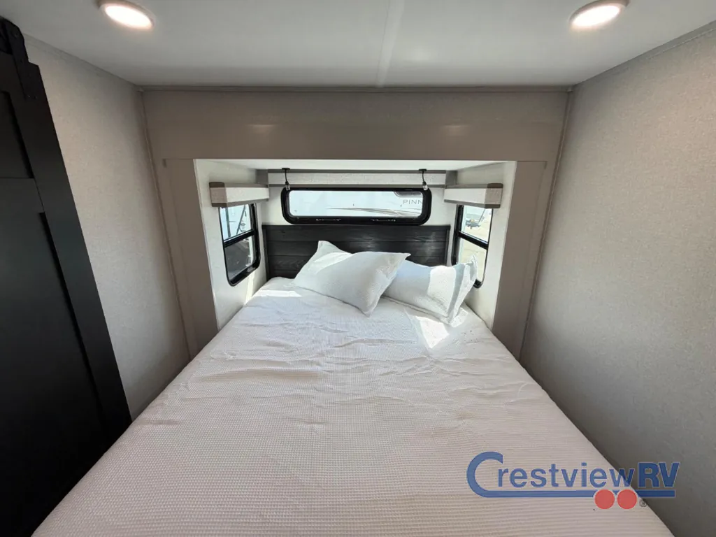 2026 Jayco North Point 395DSDB, Photos photo 23