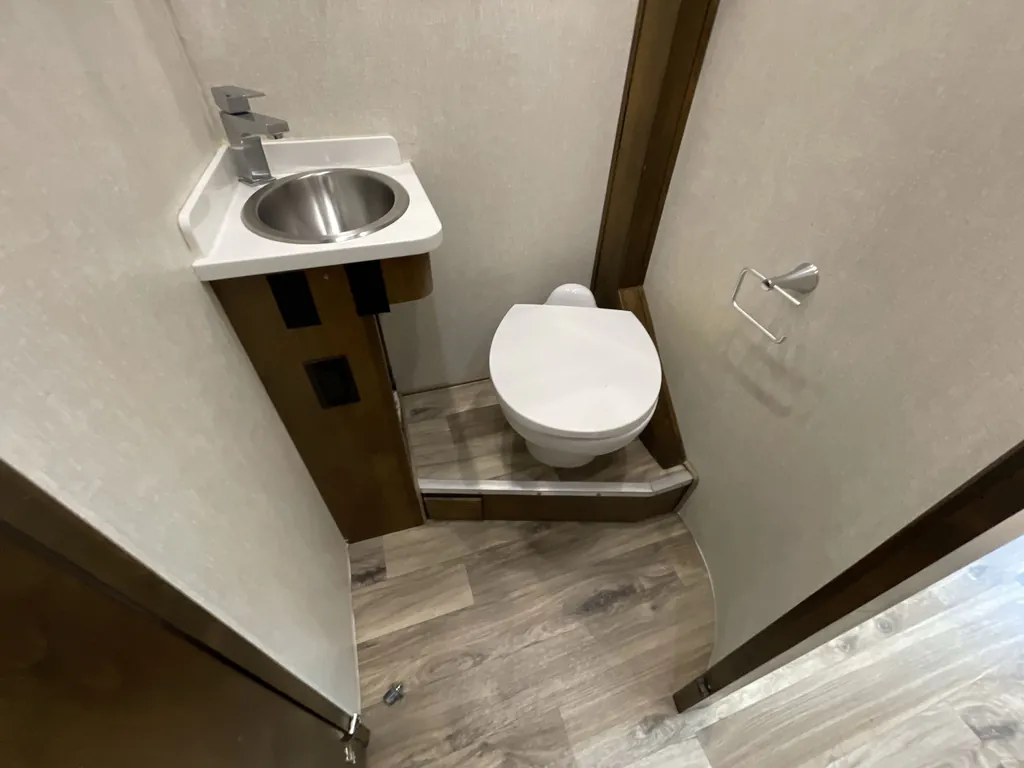 2019 Tiffin Wayfarer 24 TW, Photos photo 26