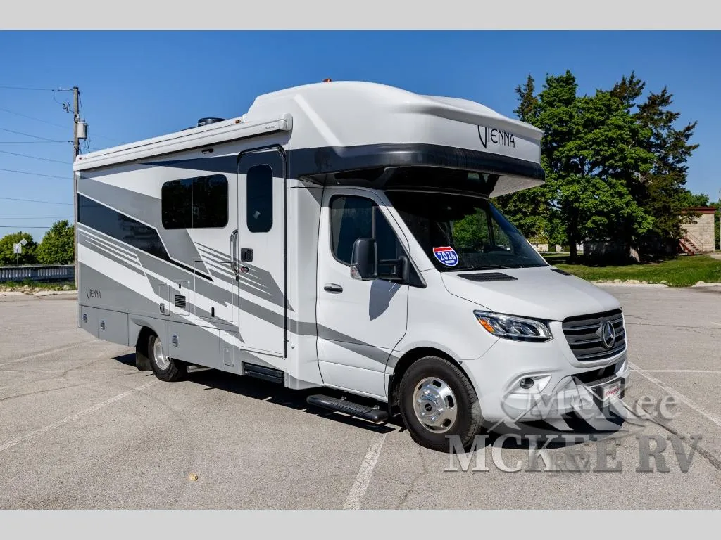 2026 Renegade RV Vienna 25RMC - Photo 2