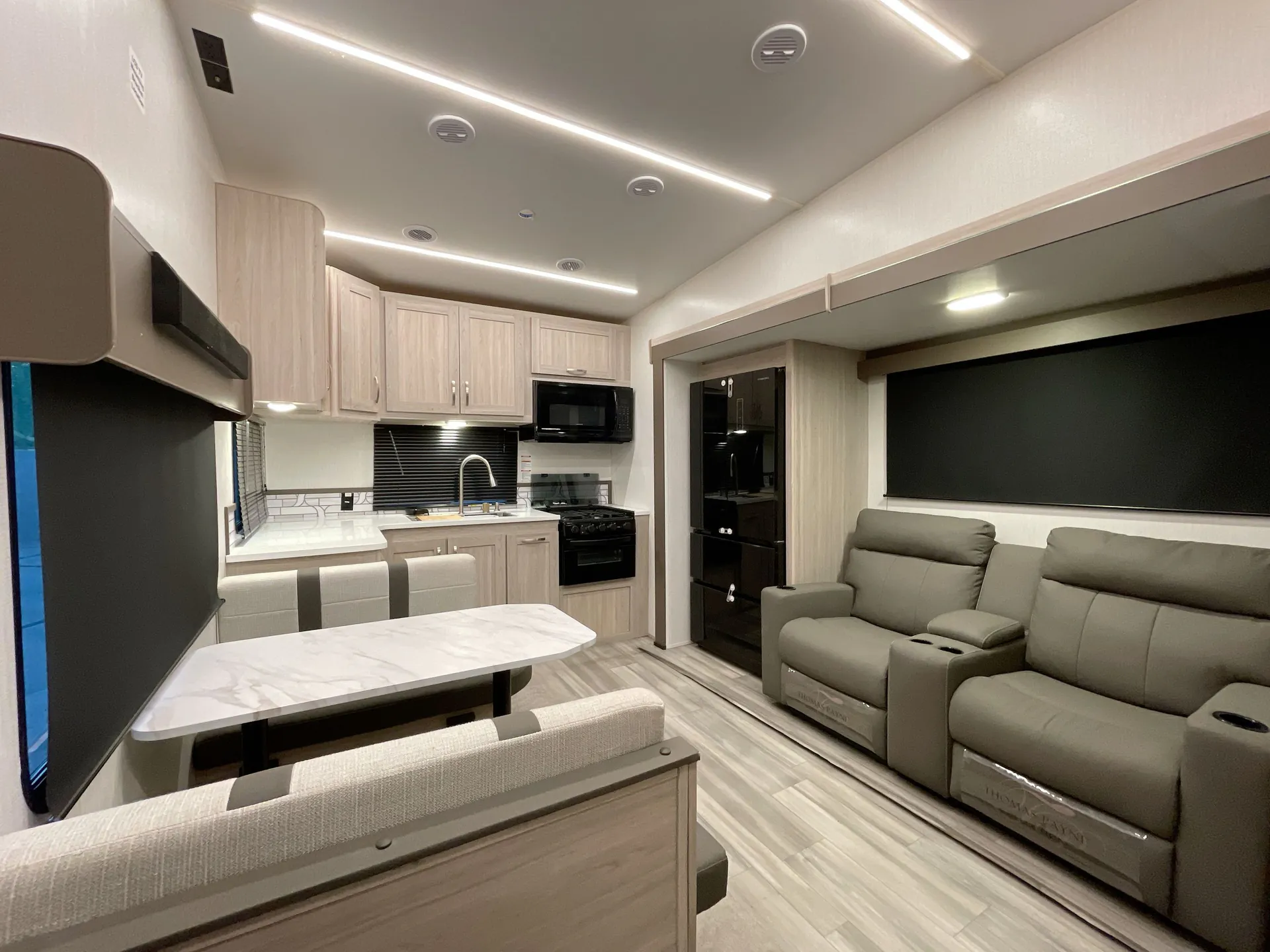 2024 Cruiser RV Essence 25RK — living area main