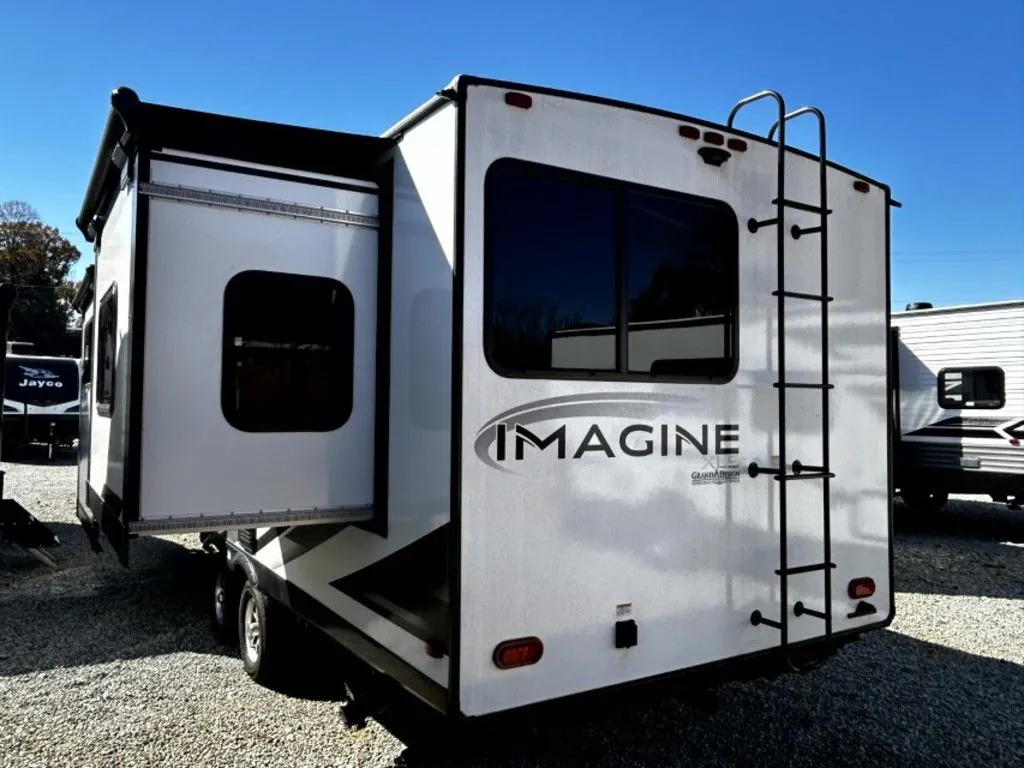 2024 Grand Design Imagine XLS 24BSE - Photo 4