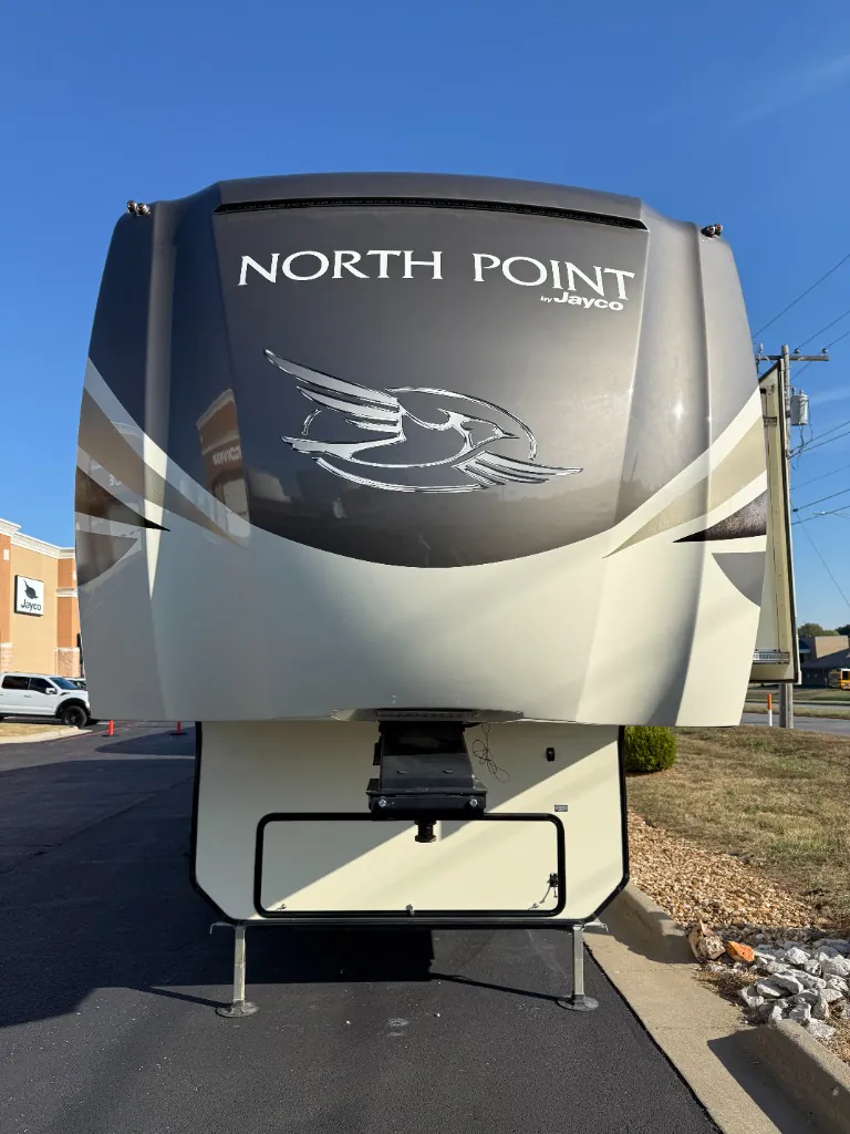 2018 Jayco North Point 361RSFS - Photo 3