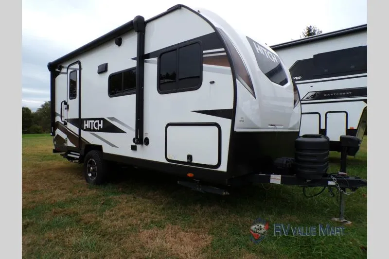 2024 Cruiser RV Hitch 18RBS - Photo 2