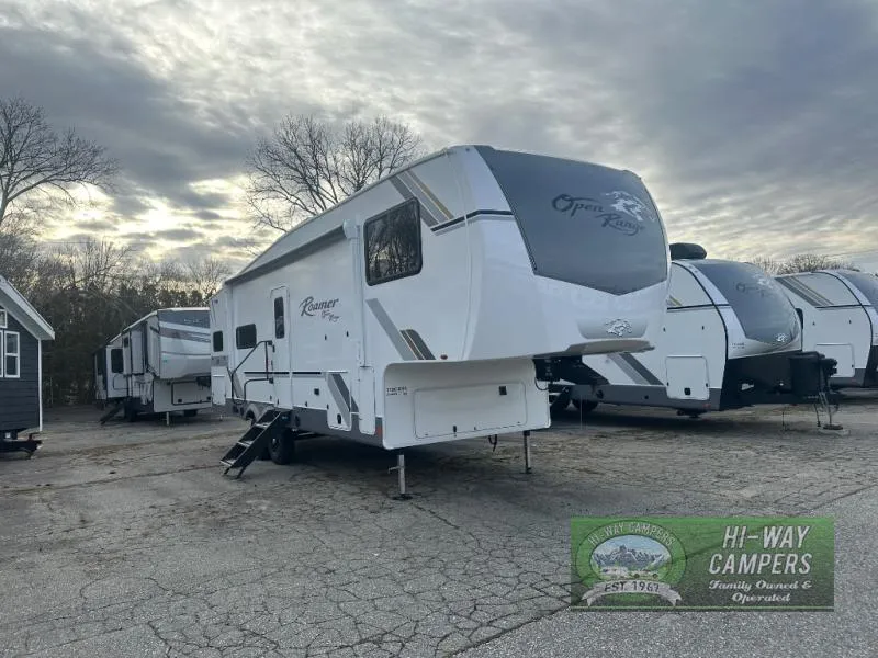 2026 Open Range RV Roamer 27RKSS - Photo 3
