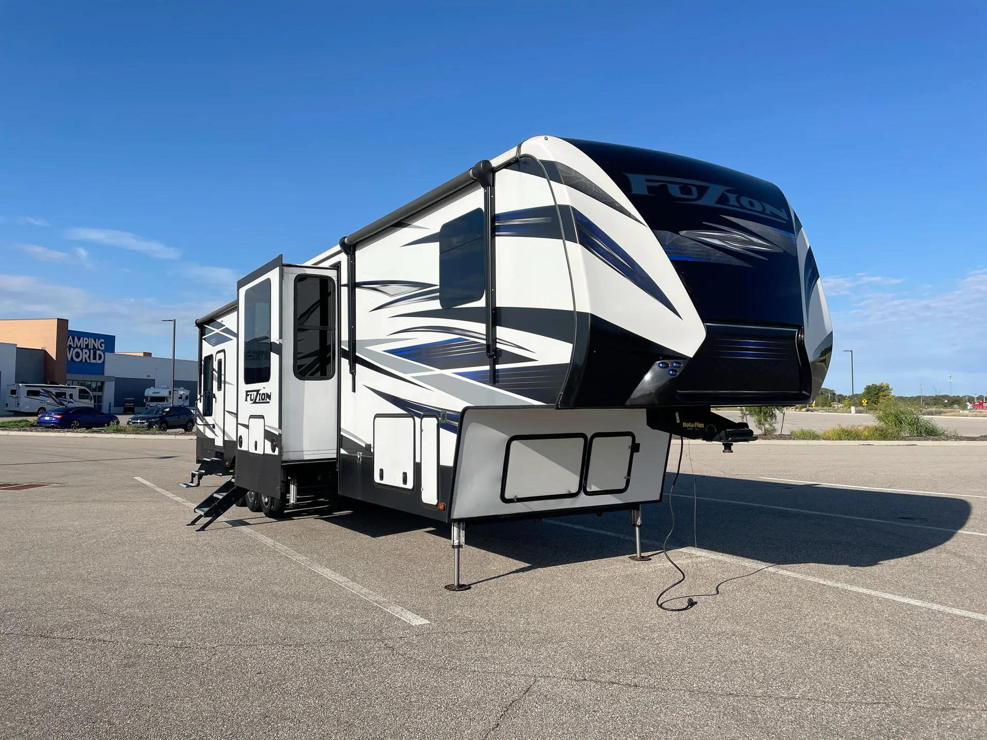2020 Keystone Fuzion 429 - Photo 2