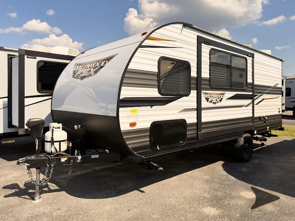 2022 Forest River Wildwood FSX 178BHSK, Photos photo 6