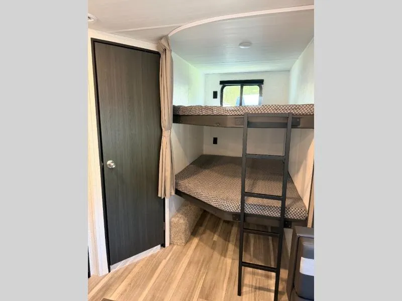 2024 Keystone RV Springdale 261BHC - Photo 4