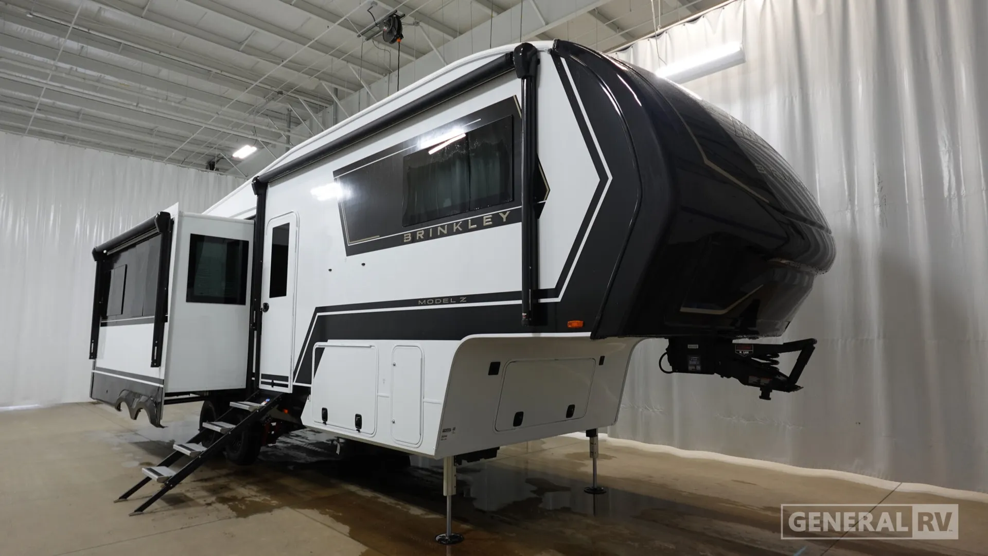 2026 Brinkley Model Z 2900 - Photo 2