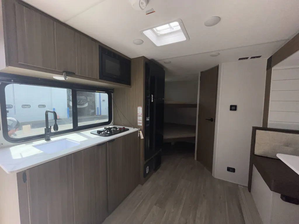 2027 Forest River Wildwood FSX 178BH, Photos photo 8