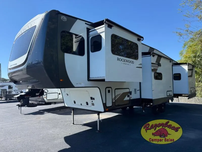 2026 Forest River Rockwood Signature 402SFL - Photo 3