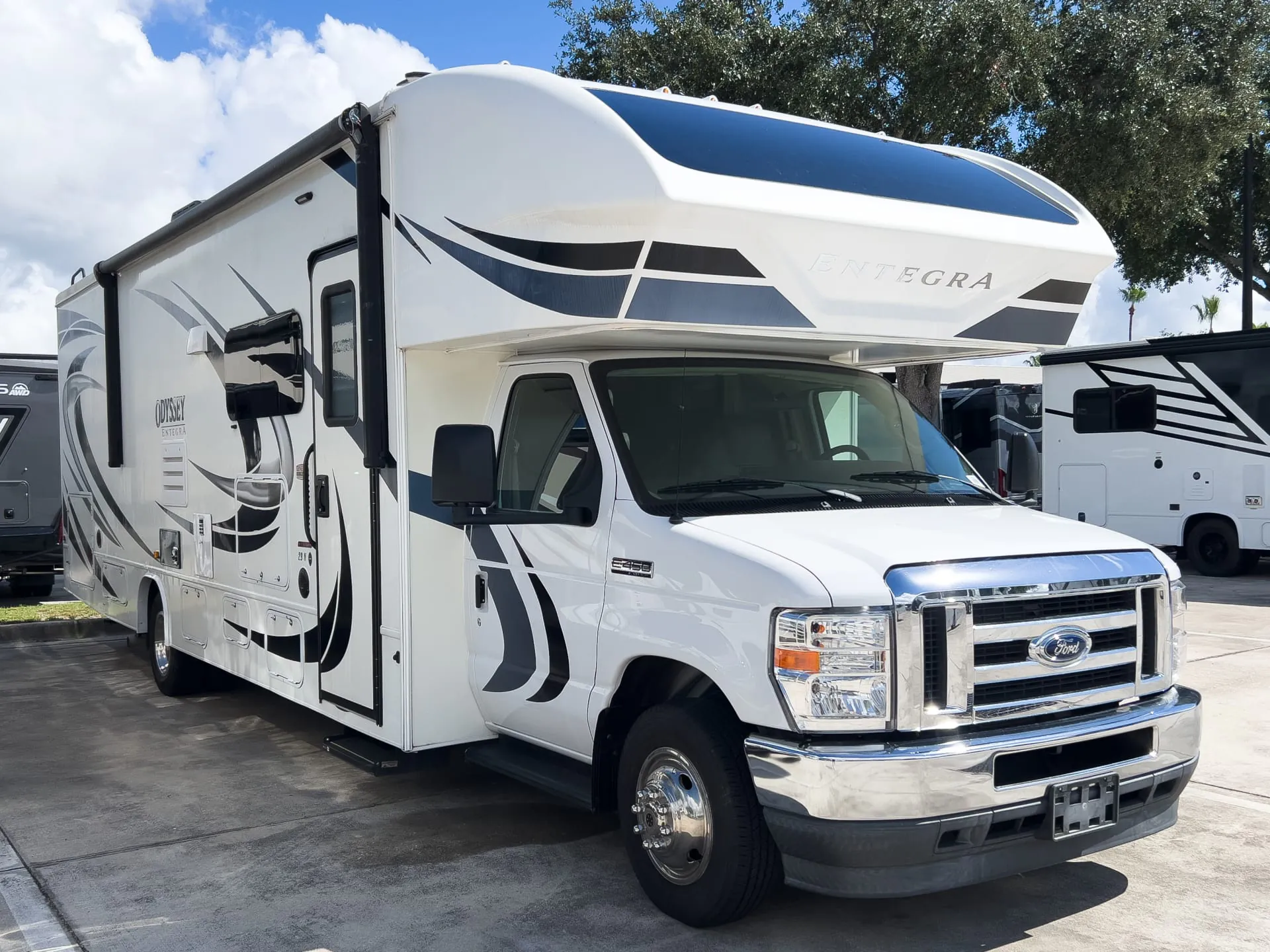 2021 Entegra Coach Odyssey 29V - Photo 2