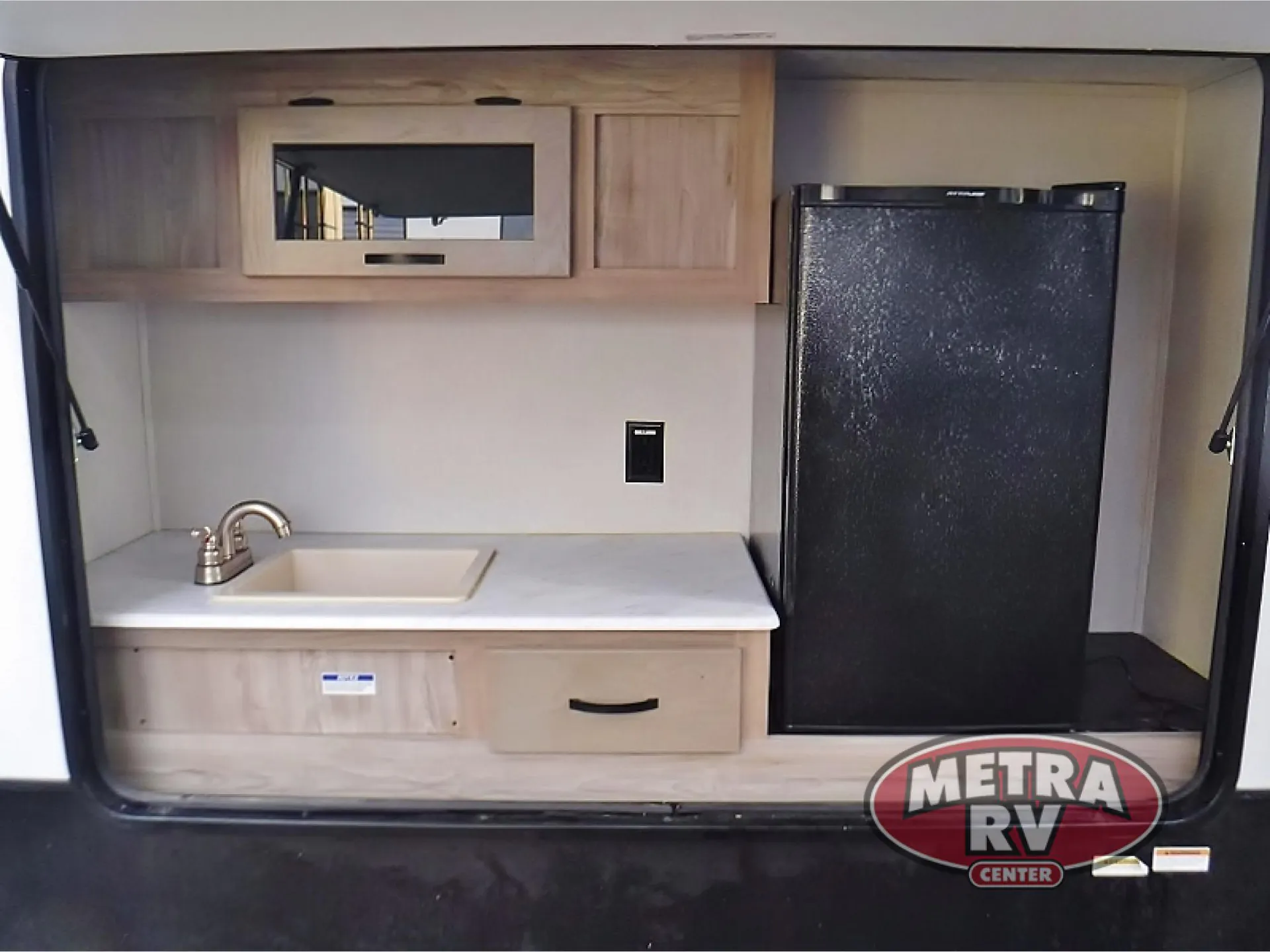 2024 Coachmen Chaparral Lite 368TBH - Photo 4