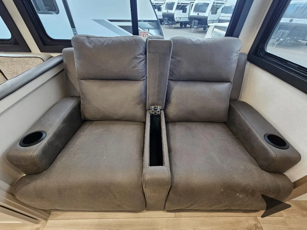 2027 Jayco Jay Feather 29BHB, Photos photo 10