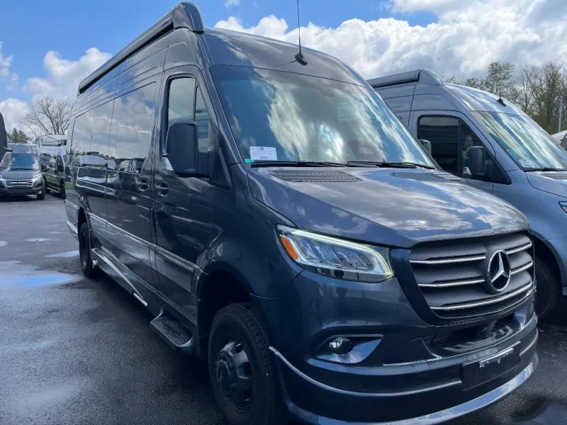 2027 Grech RV Strada-ion AWD TOUR - Photo 4