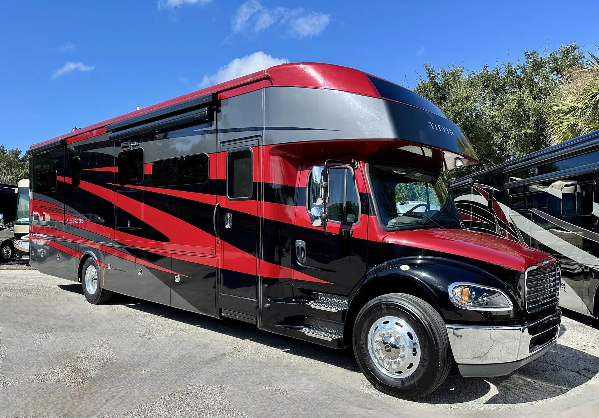 2024 Tiffin Allegro Bay 38 AB - Photo 2