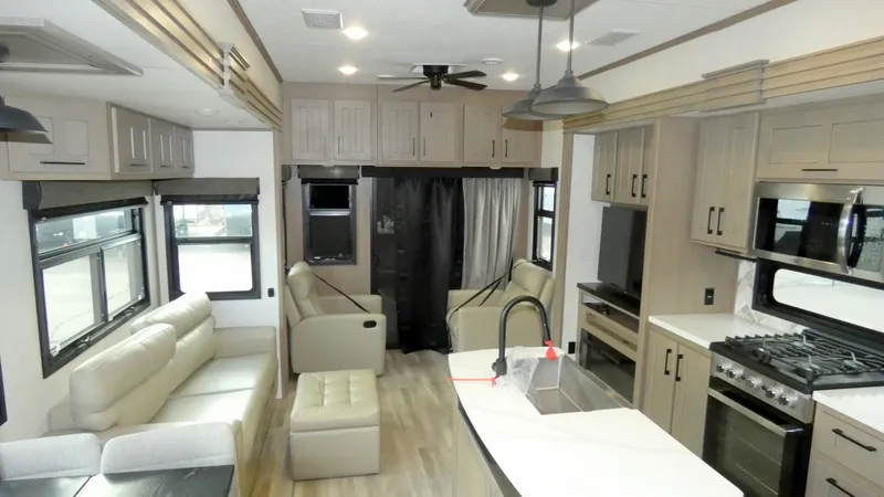 2024 KZ Durango Gold G382MBQ - Photo 3
