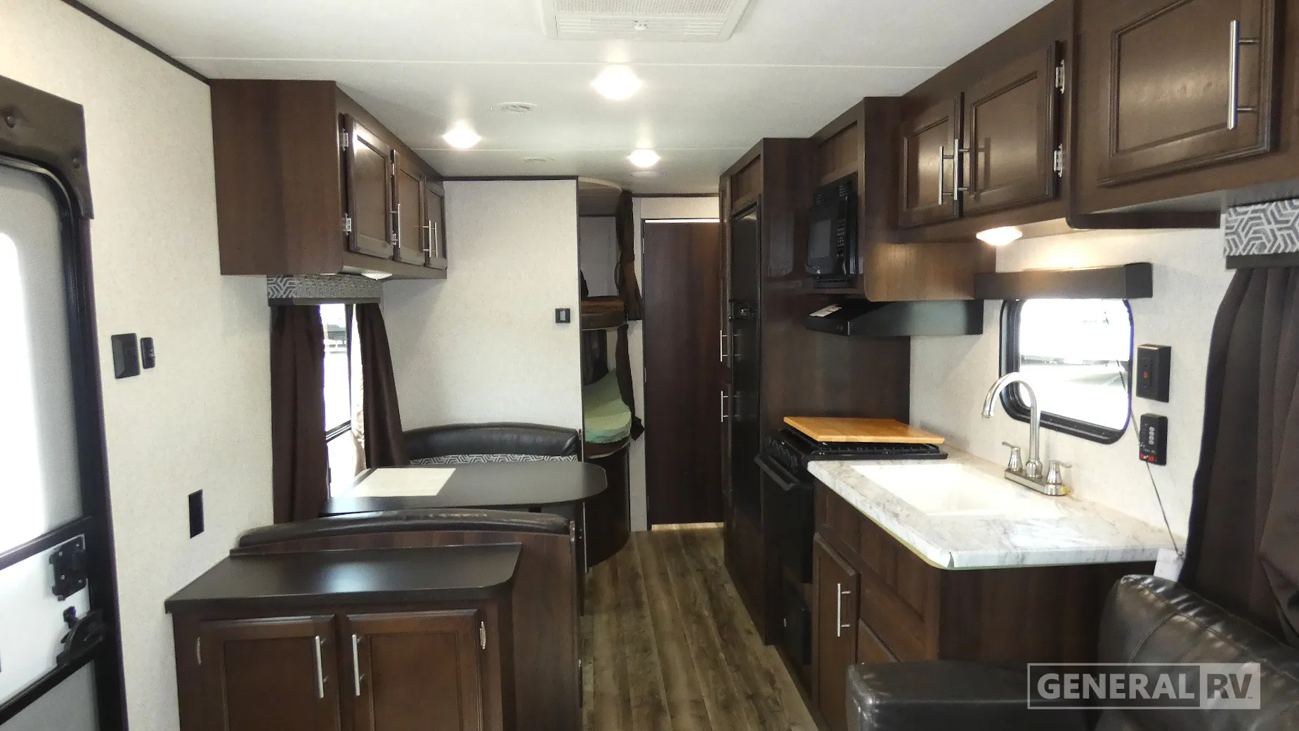 2019 Jayco Jay Flight SLX 8 298BH - Photo 2