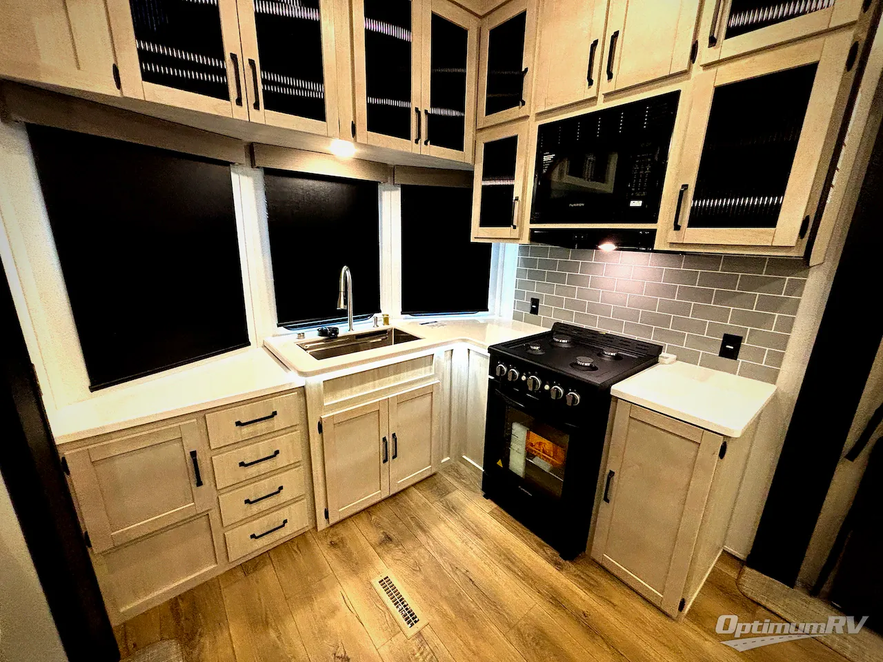 2027 Forest River Puma Vista 403LFT — Photo 6