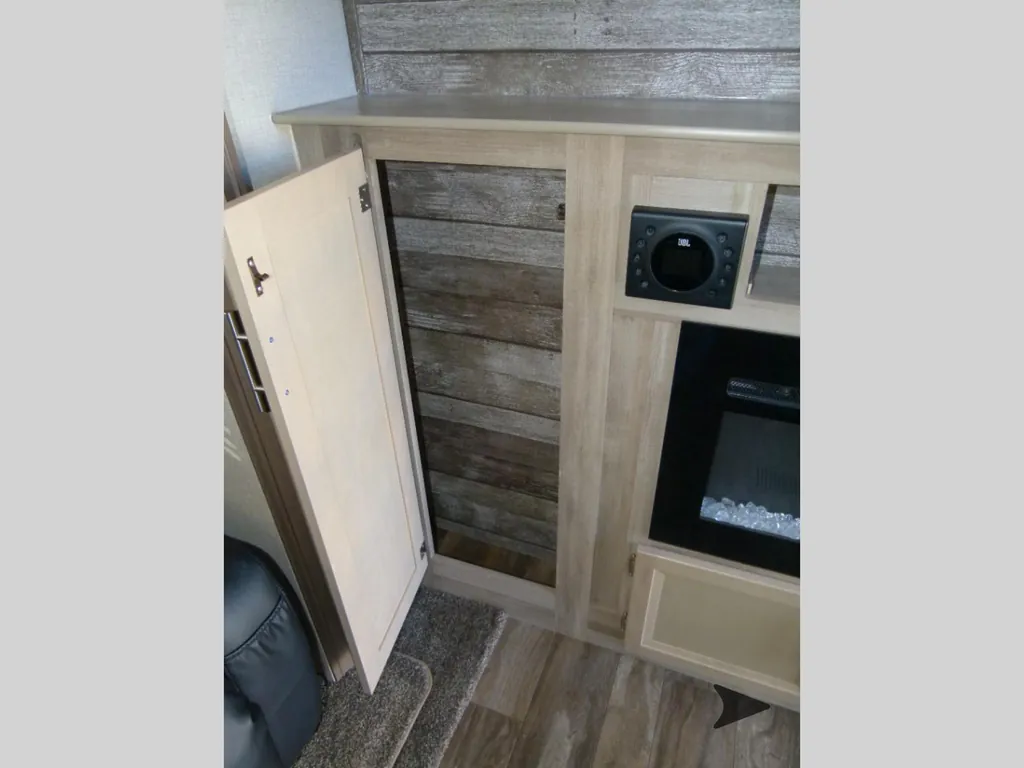 2023 Coachmen Catalina Legacy Edition 243RBS, Photos photo 17