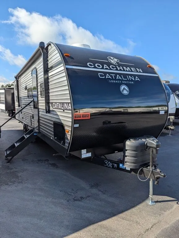 2026 Coachmen Catalina 323BHDS CK - Photo 3