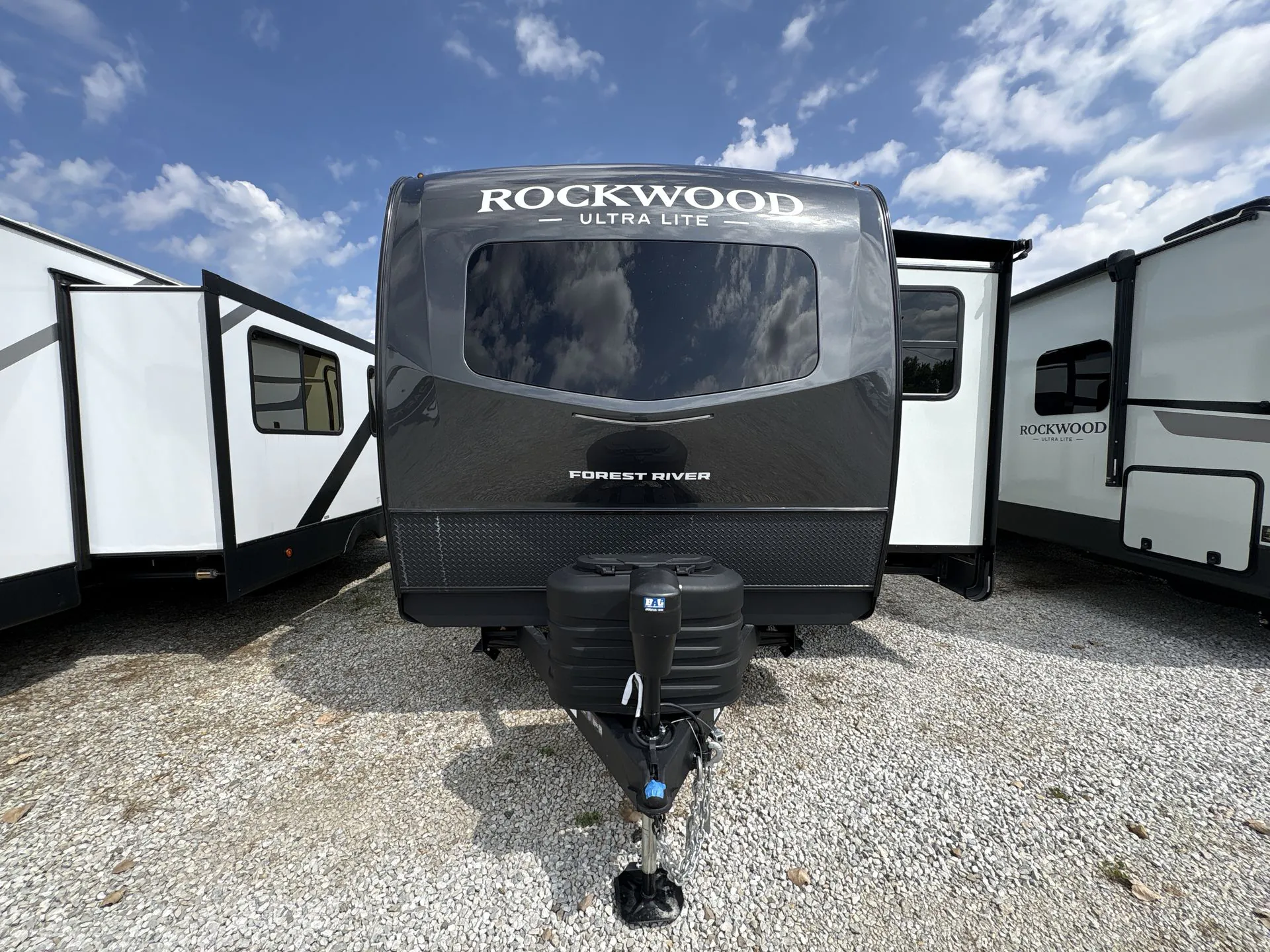 2027 Forest River Rockwood Ultra Lite 2608BS — Photo 7