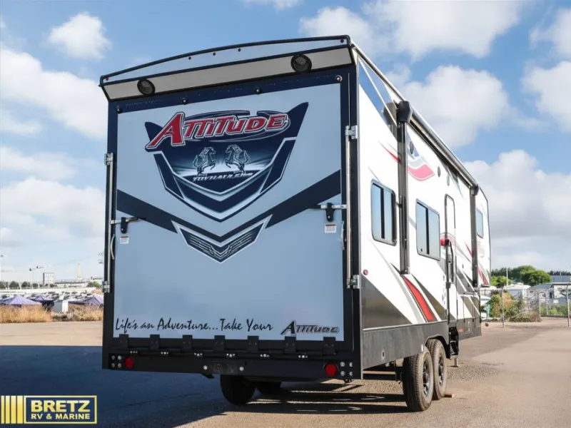 2024 Eclipse Attitude 28SAE - Photo 3