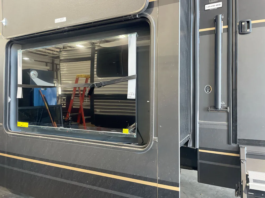 2026 Keystone Raptor 441, Photos photo 25