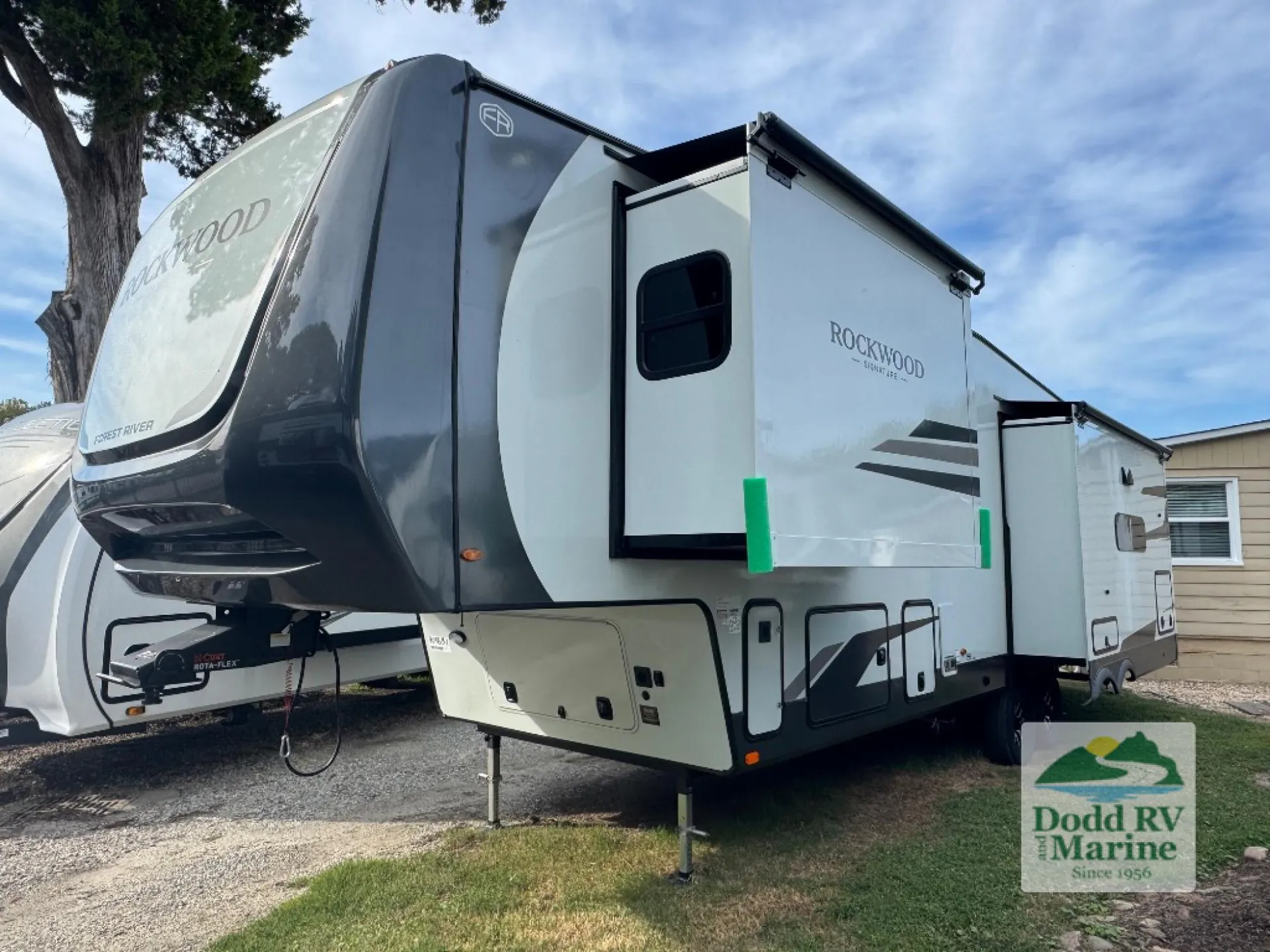 2026 Forest River Rockwood Signature R361RLS - Photo 3