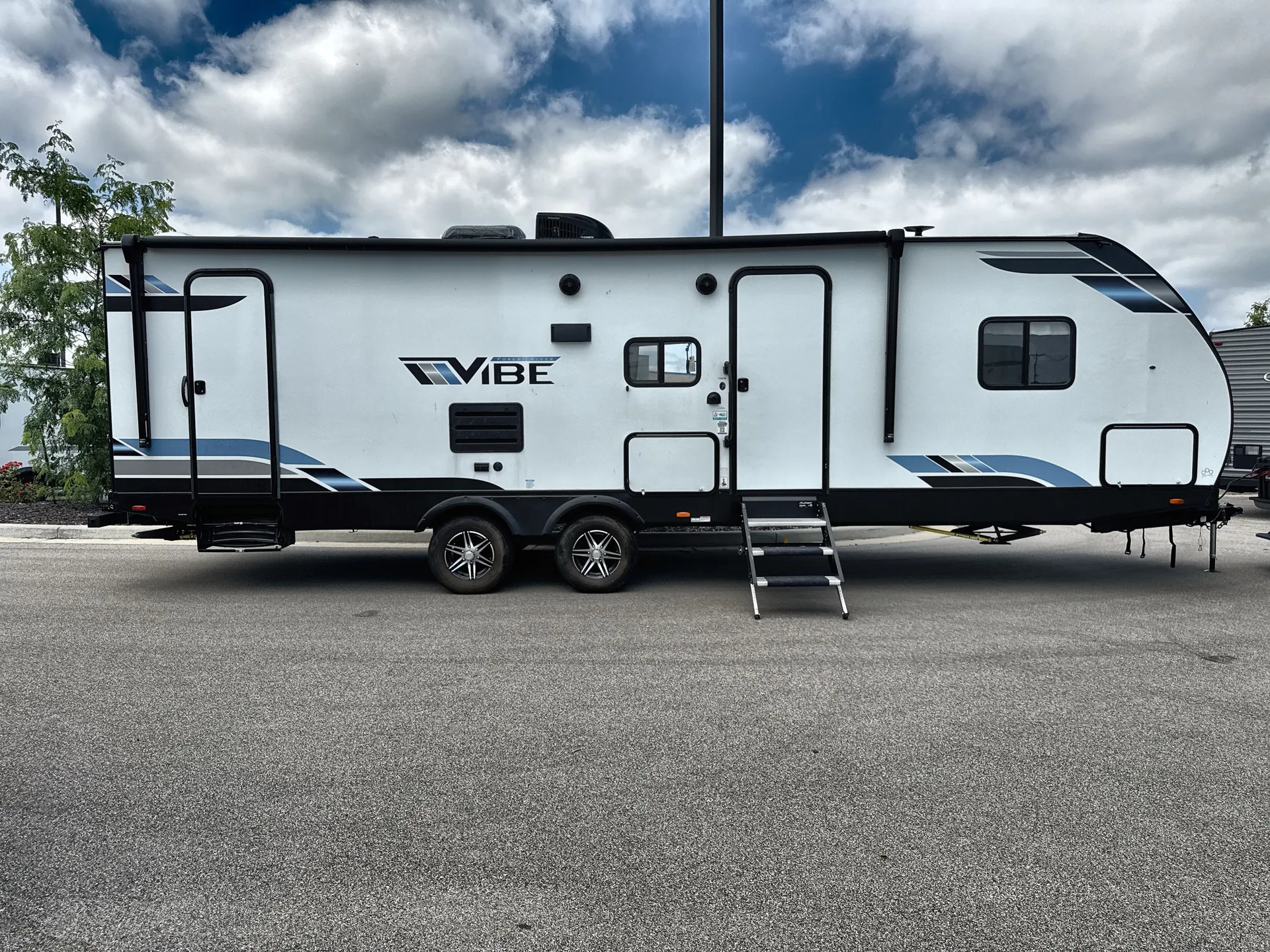 2022 Forest River Vibe 26DB - Photo 2