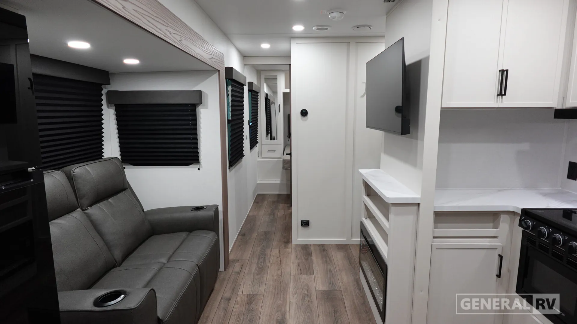 2027 Grand Design Momentum MAV 30MAV - Photo 4