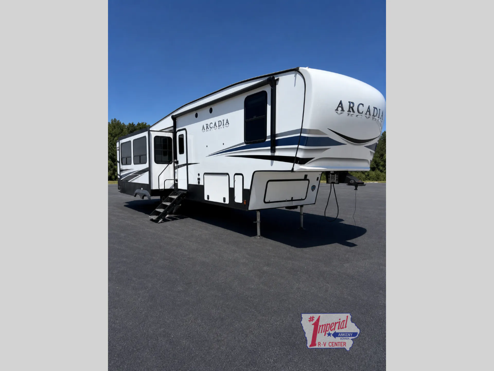 2021 Keystone Arcadia 3660RL - Photo 2