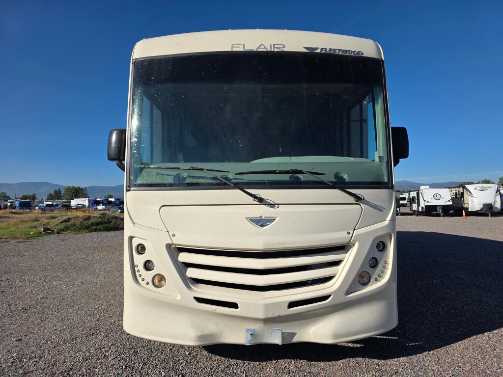 2020 Fleetwood Flair 29M - Photo 3