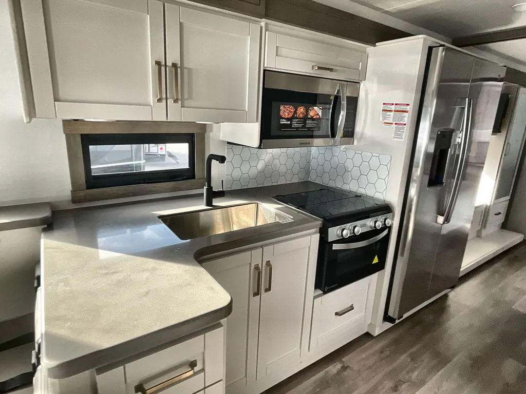 2027 Entegra Coach Vision XL 36C, Photos photo 16