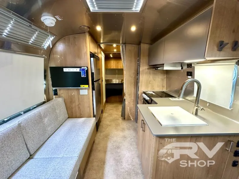 2025 Airstream Trade Wind 25FB - Photo 4