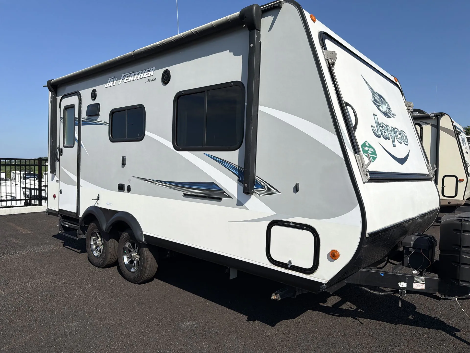 2017 Jayco Jay Feather X19H - Photo 2