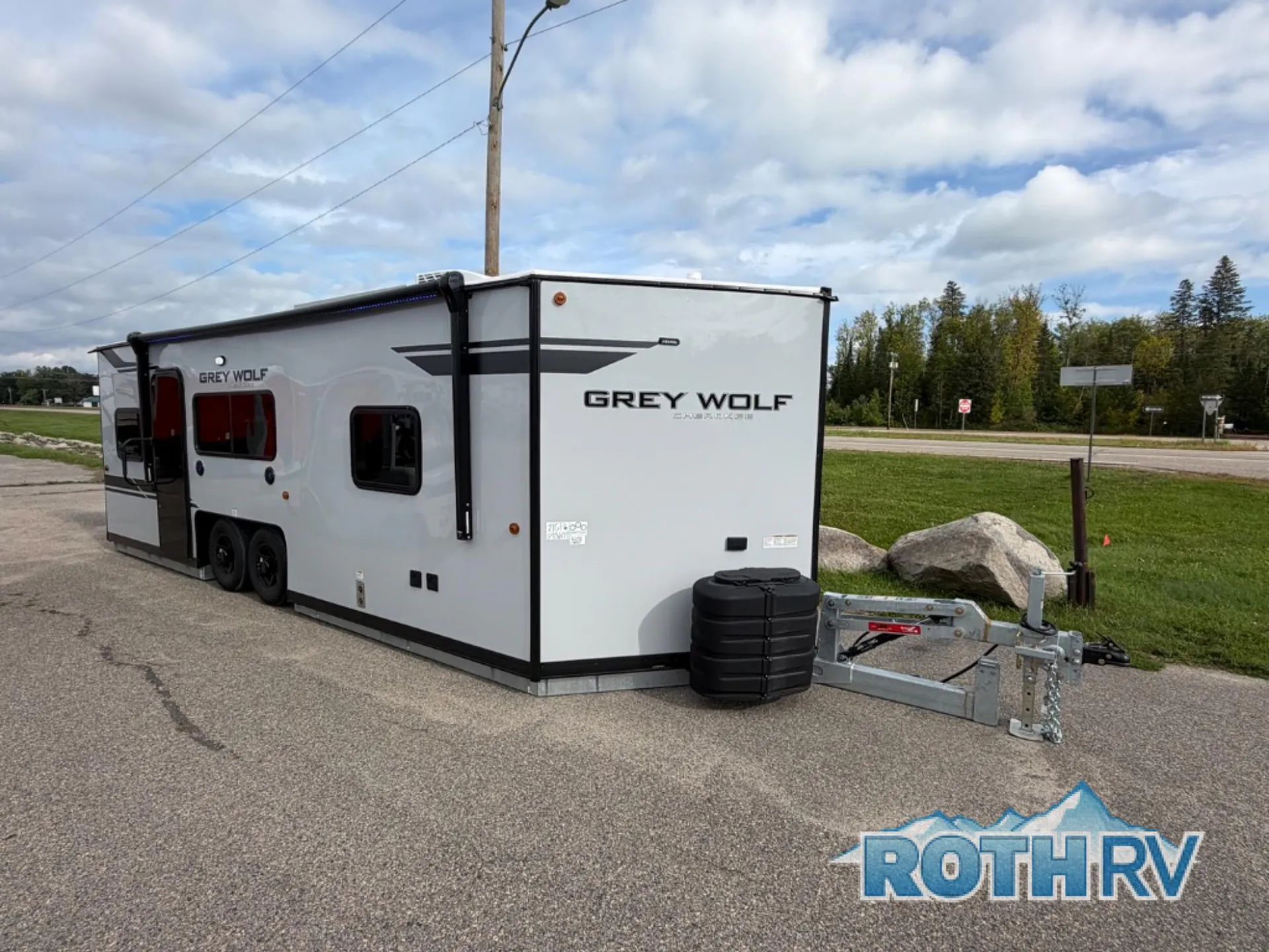 2027 Forest River Cherokee Grey Wolf 21GP