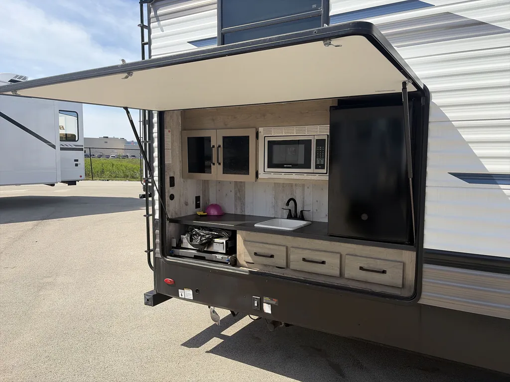 2023 Forest River Puma 31QBBH, Photos photo 24